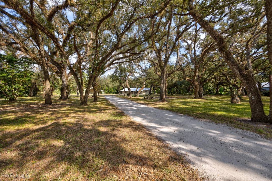 Labelle, FL 33935,2360 Old N River RD
