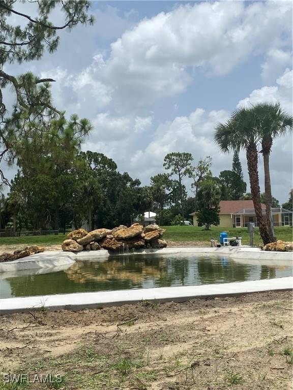 Lehigh Acres, FL 33974,891 Barbara CT