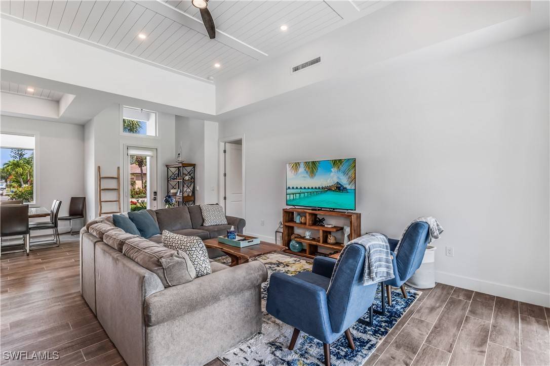 Naples, FL 34110,1245 Imperial DR