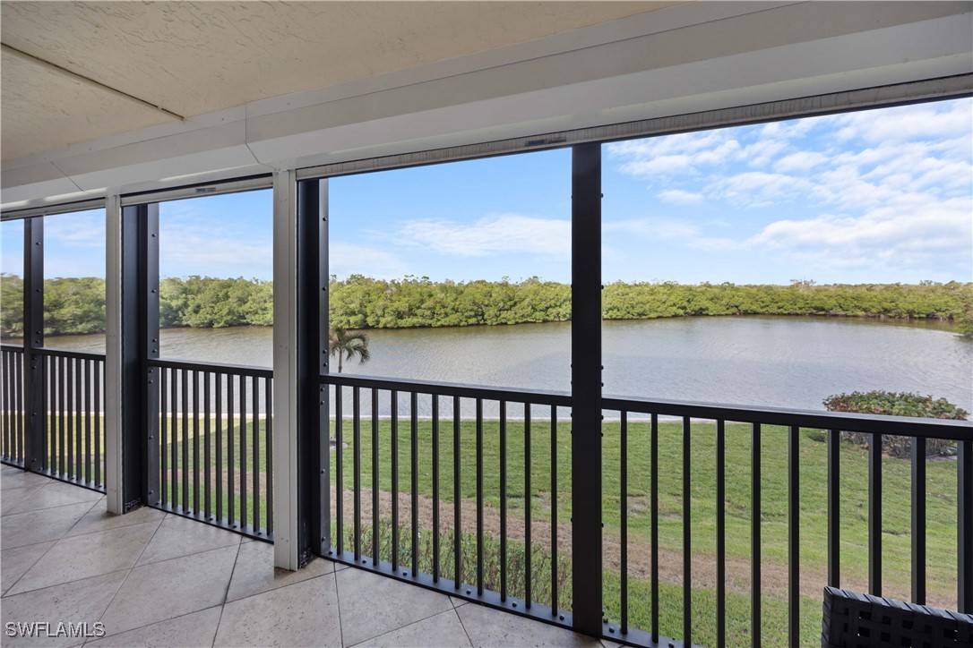 Naples, FL 34108,15 Bluebill AVE #103s