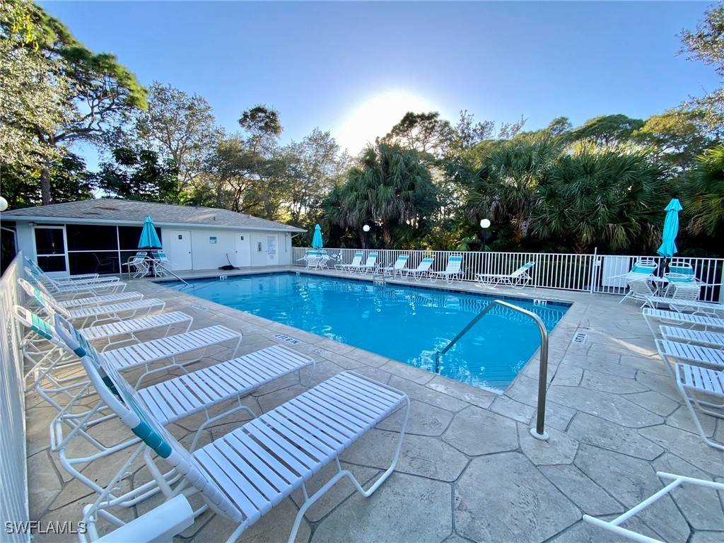 Naples, FL 34110,290 Naples Cove DR #2205