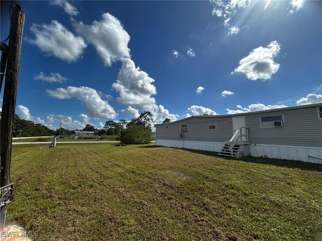 North Fort Myers, FL 33917,8416 Penny DR