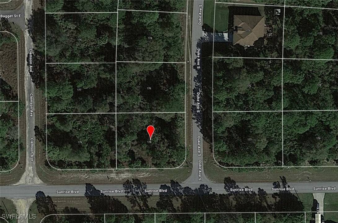 Lehigh Acres, FL 33974,178 Duke AVE S