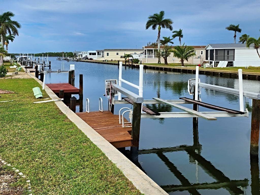 Fort Myers Beach, FL 33931,15 Galleon WAY