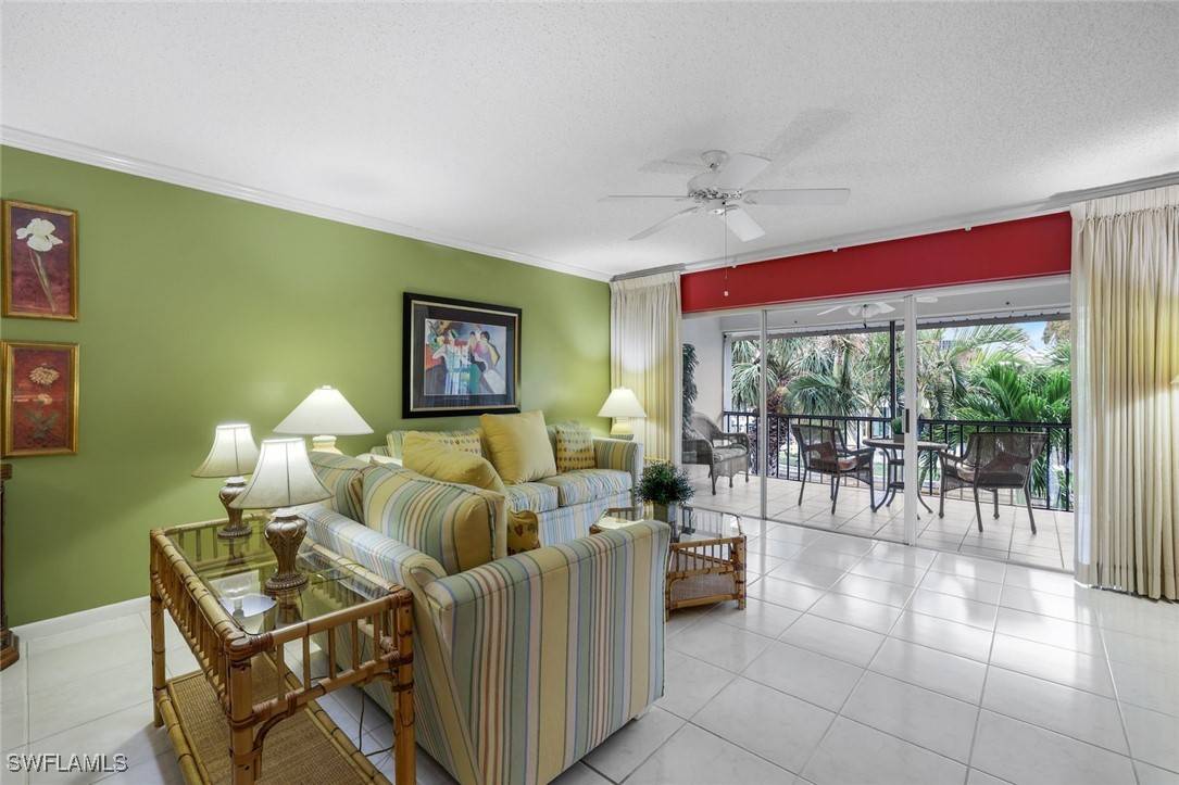 Naples, FL 34102,1200 CHERRYSTONE CT #B209