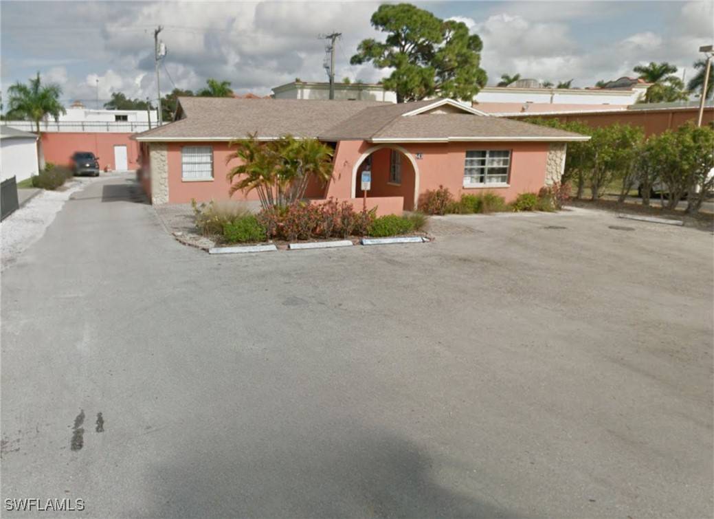Naples, FL 34103,843 Myrtle TER