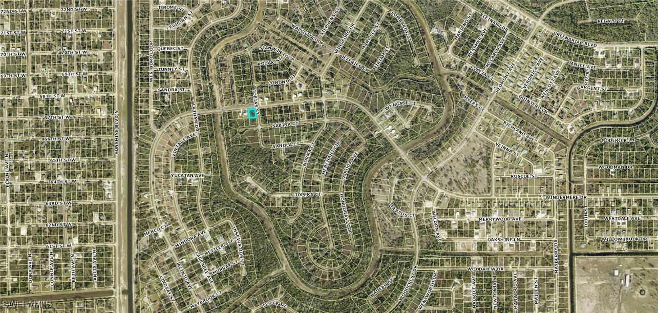 Lehigh Acres, FL 33972,677 Windermere DR