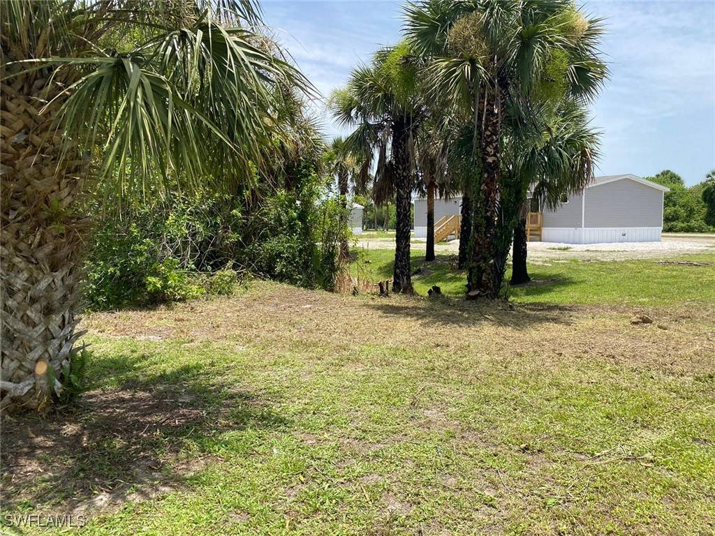 Moore Haven, FL 33471,1125 W Miller DR