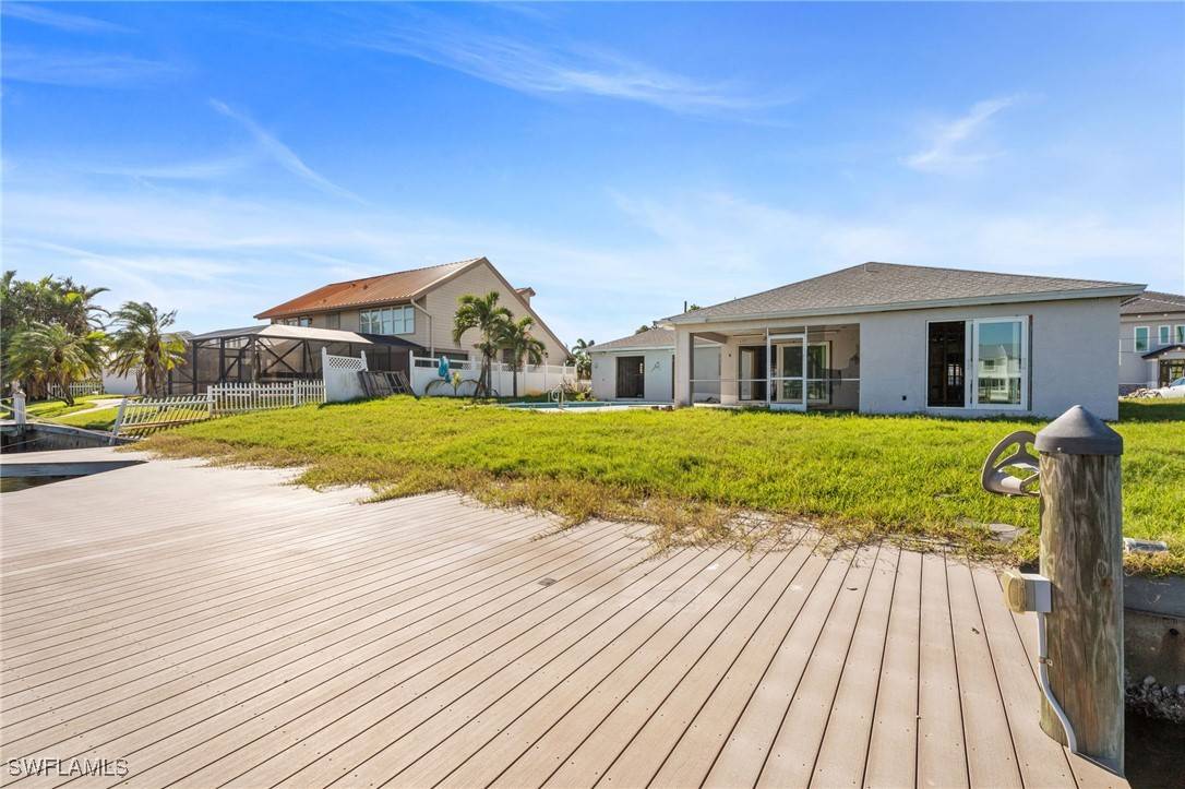 Fort Myers Beach, FL 33931,18307 Cutlass DR