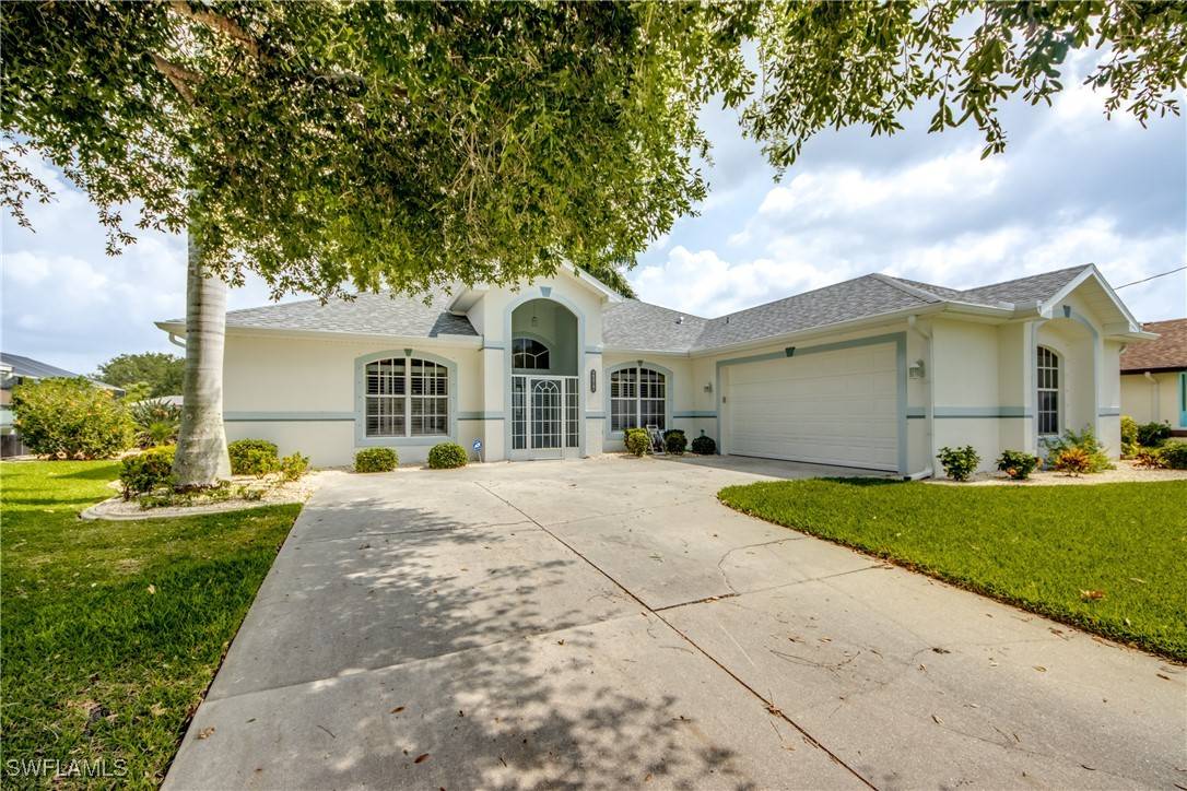 Cape Coral, FL 33990,2217 SE 8th TER