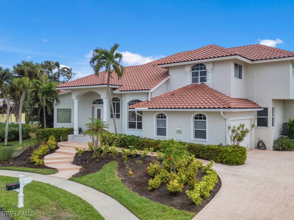 Marco Island, FL 34145,859 Wintergreen CT