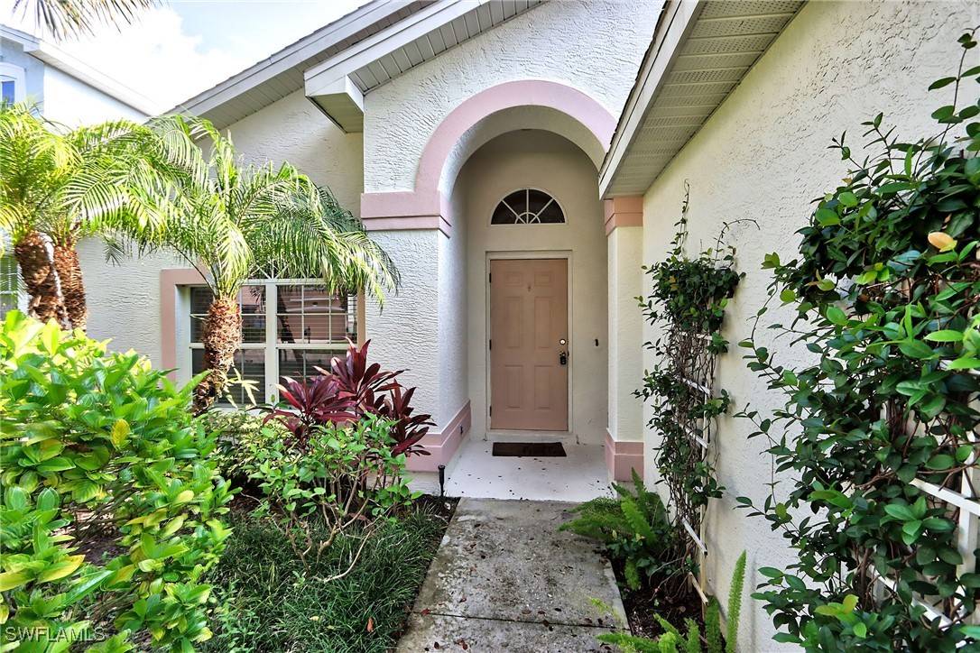 Naples, FL 34119,8454 Hollow Brook CIR