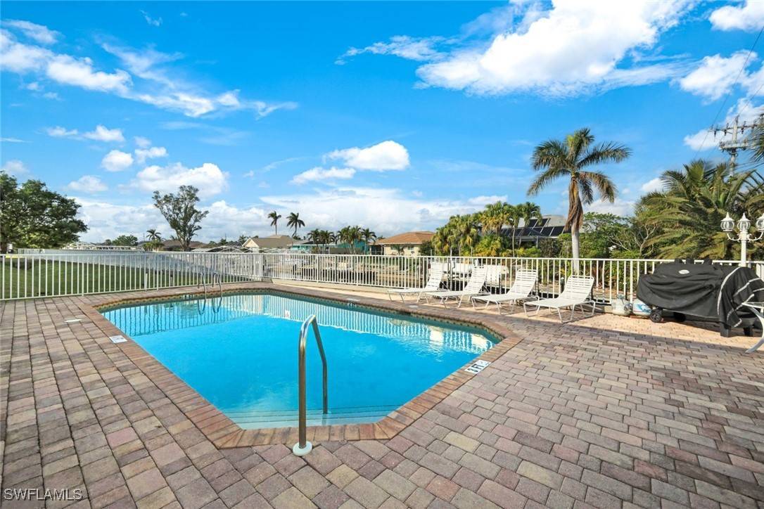 Cape Coral, FL 33914,403 SW 47th TER #203