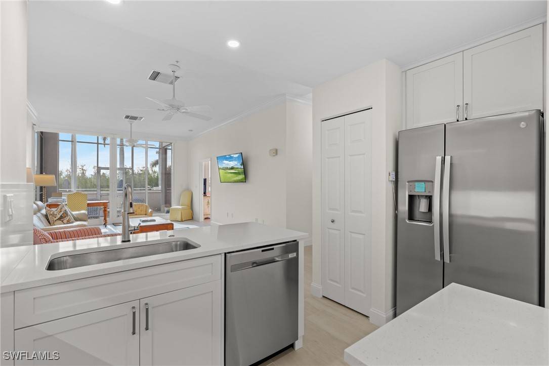 Naples, FL 34108,6849 Grenadier BLVD #104