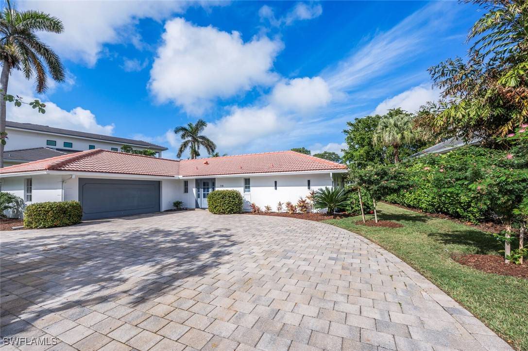 Naples, FL 34103,735 Parkview LN