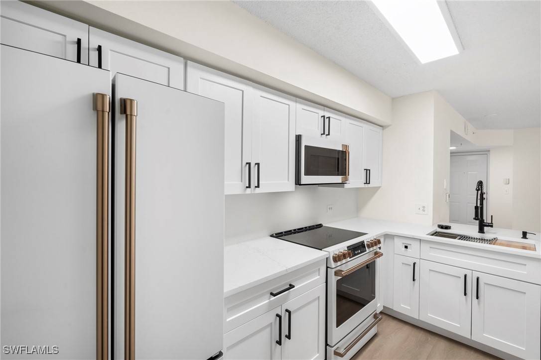 Bonita Springs, FL 34135,8950 Colonnades CT E #815