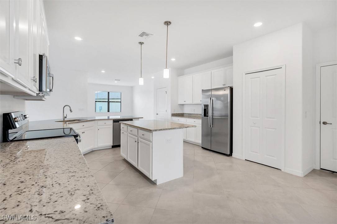 Fort Myers, FL 33905,3350 Antilla CT