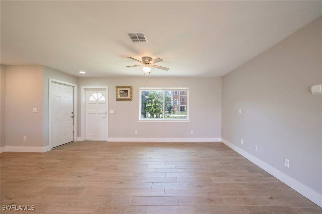 Fort Myers, FL 33908,6080 Park RD