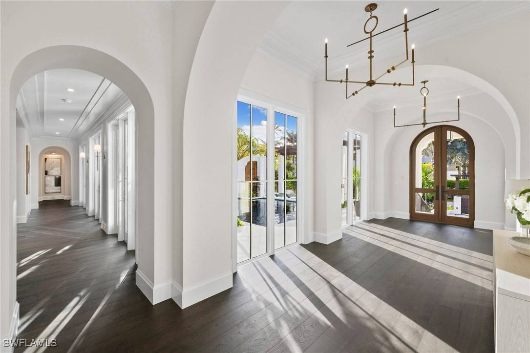 Naples, FL 34102,330 Hawser LN