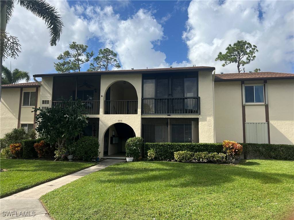 Lake Worth, FL 33463,305 knotty pine CIR #D-1