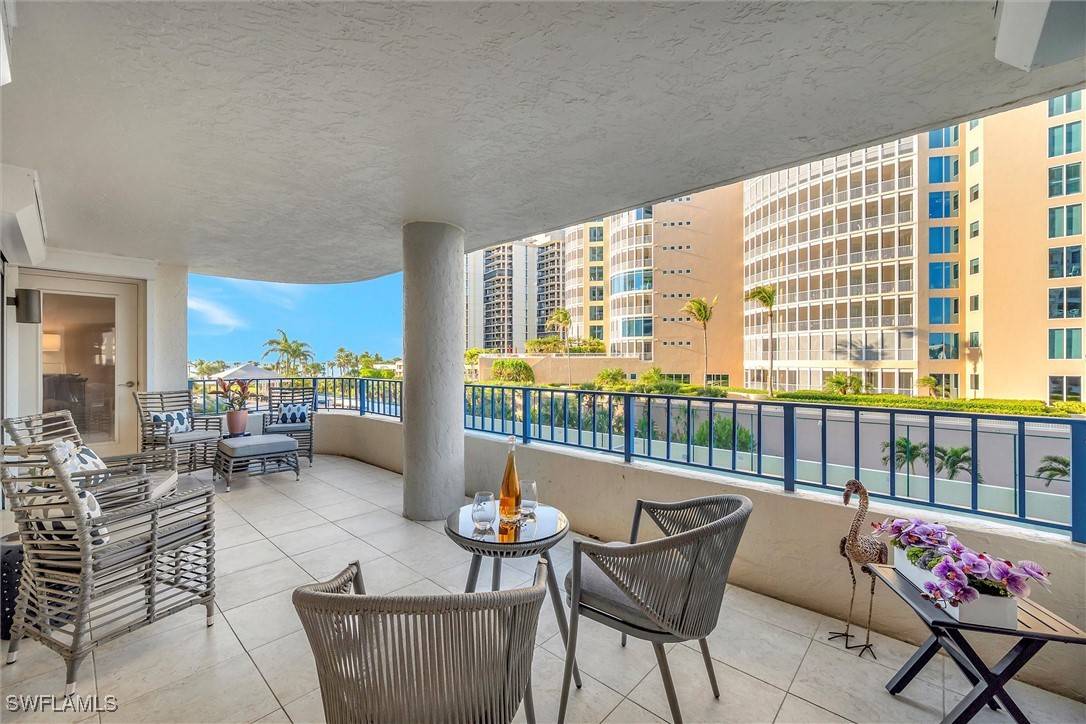 Naples, FL 34103,4451 Gulf Shore BLVD N #406