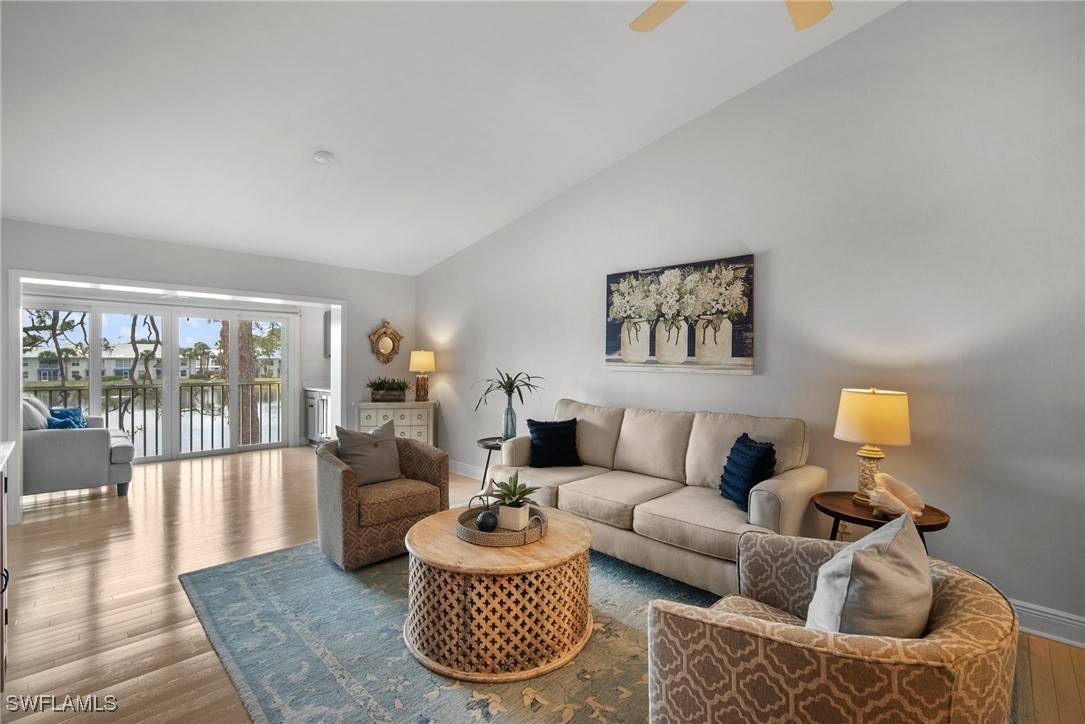 Naples, FL 34108,845 Gulf Pavilion DR #204