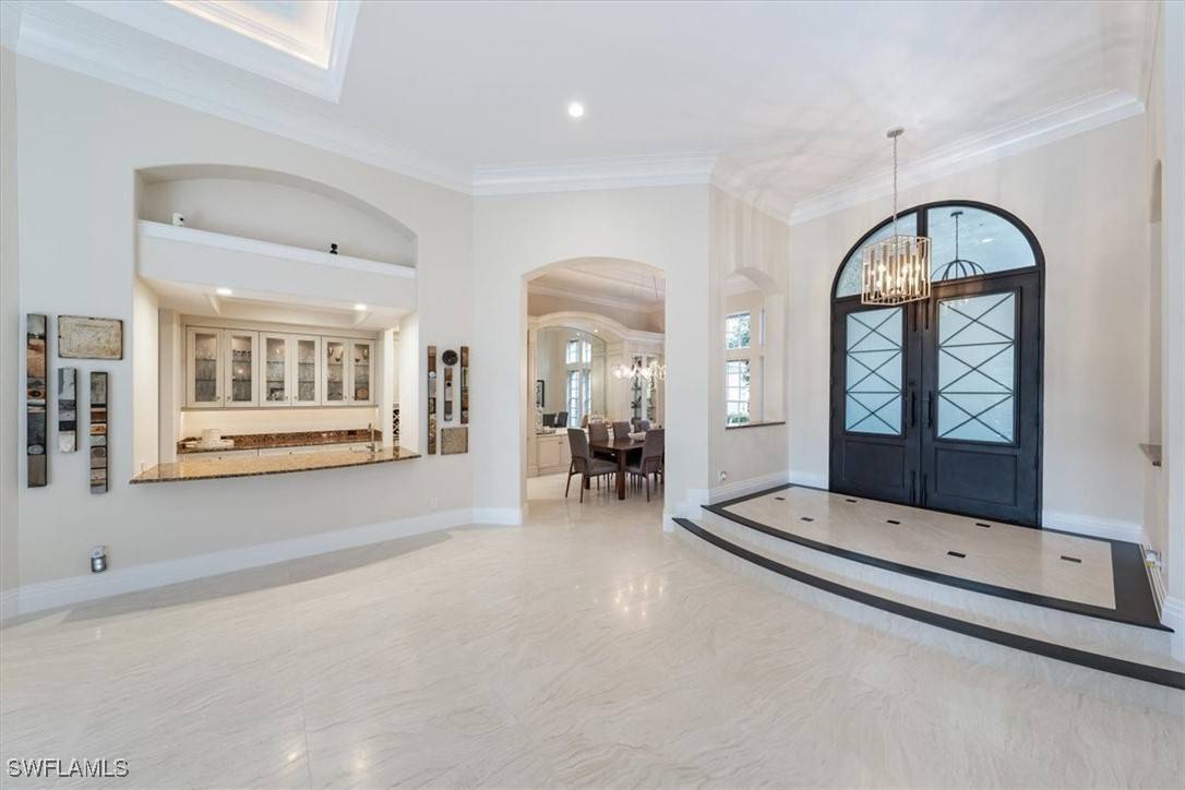 Naples, FL 34119,13700 Pondview CIR