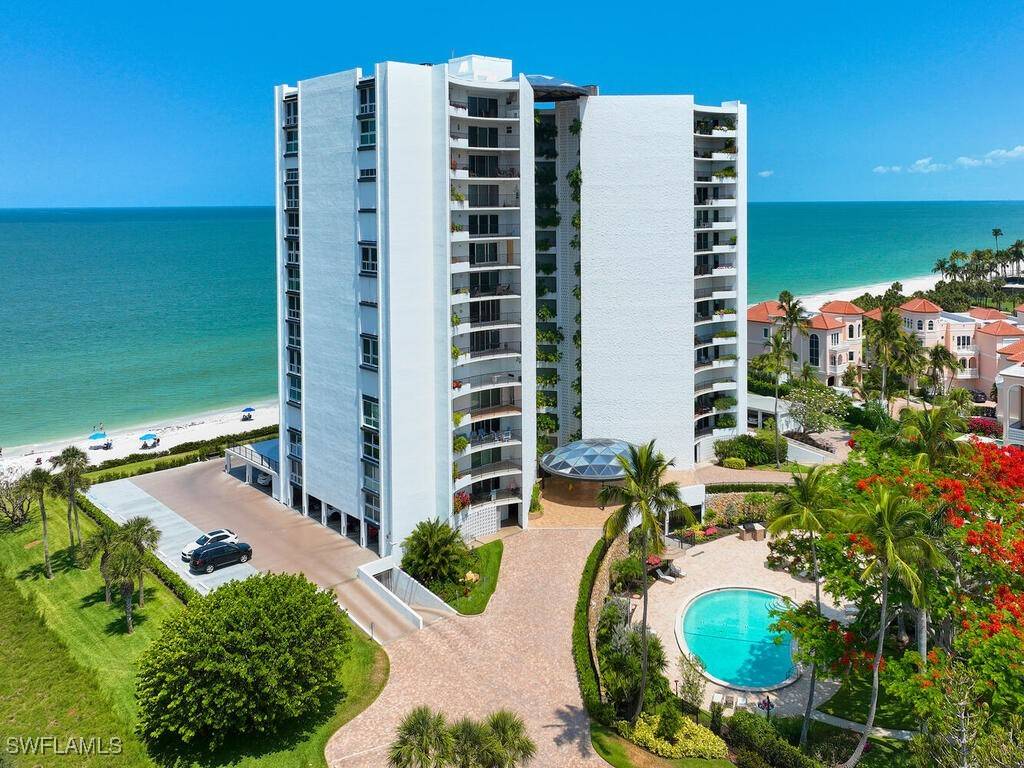 Naples, FL 34103,3951 Gulf Shore BLVD N #201