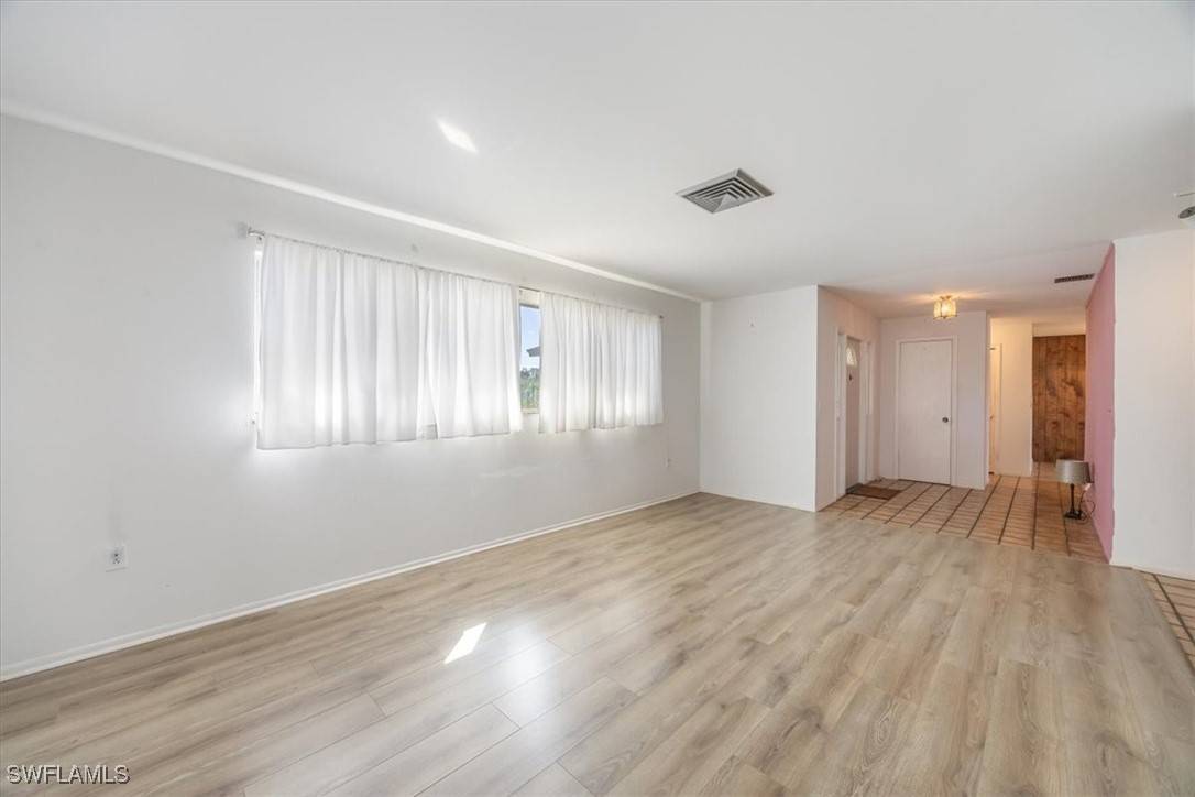 Naples, FL 34112,3929 Mohawk PL