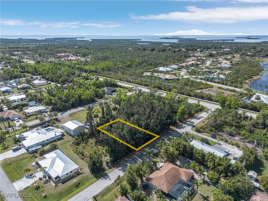 Bokeelia, FL 33922,5951 Tarpon RD