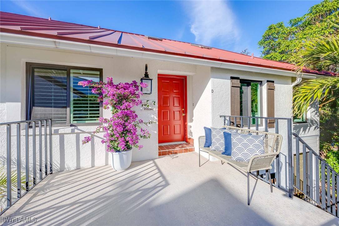 Naples, FL 34102,375 8th AVE S #D