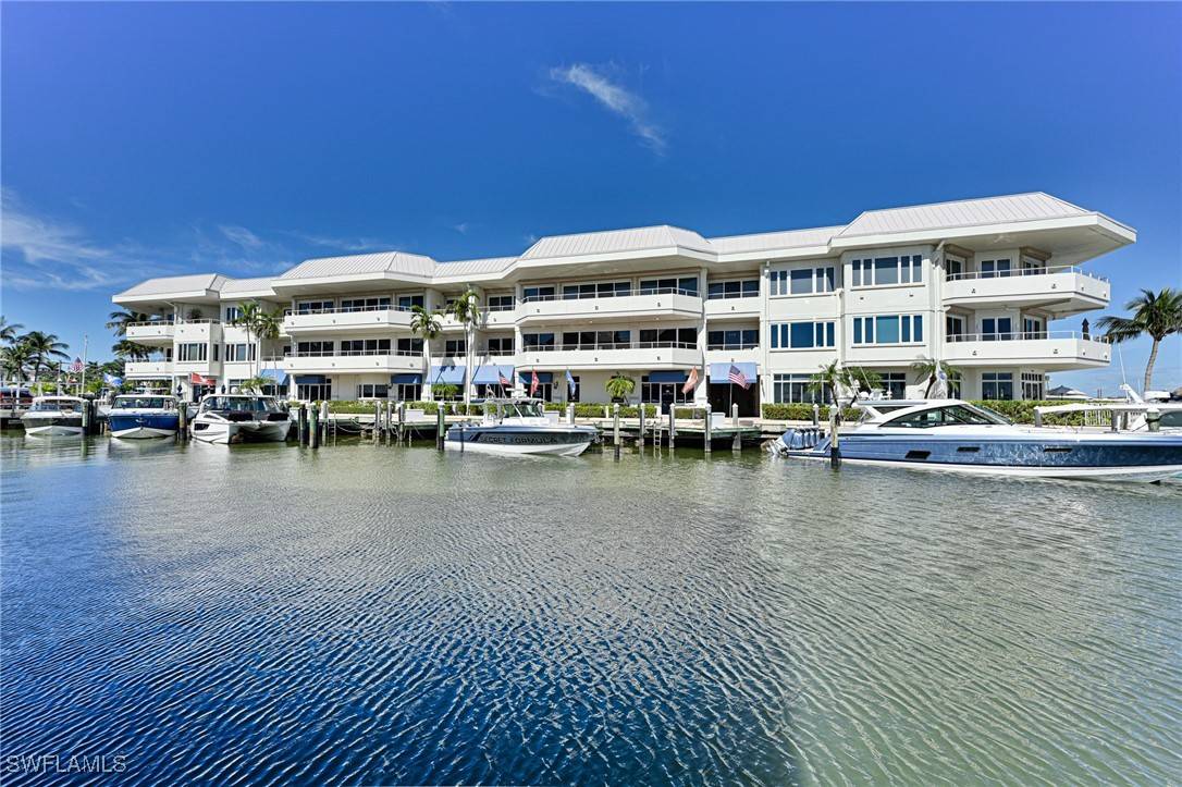 Naples, FL 34102,909 10th ST S #203