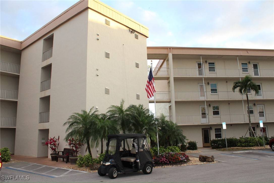 Fort Myers, FL 33907,1580 Pine Valley DR #217