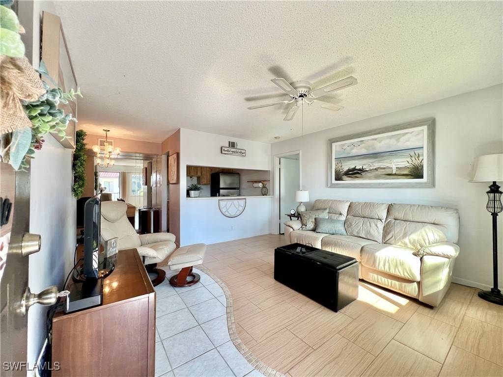 Naples, FL 34116,4293 27th CT SW #203