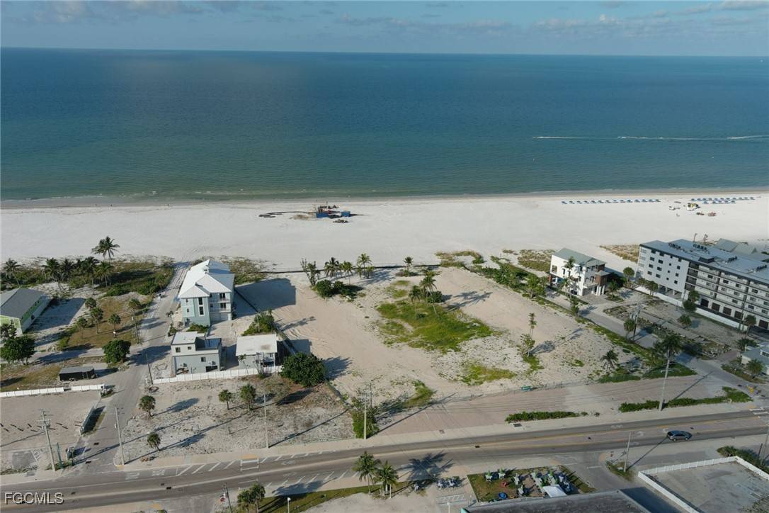 Fort Myers Beach, FL 33931,2370 Estero BLVD