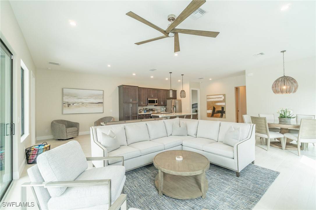 Naples, FL 34108,822 105th AVE N