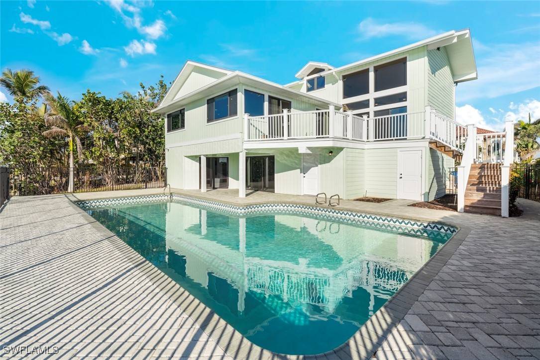 Fort Myers Beach, FL 33931,18292 Deep Passage LN