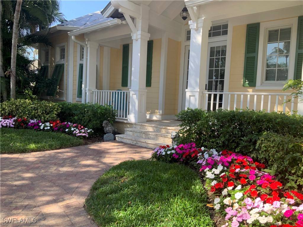 Naples, FL 34102,165 Broad AVE S