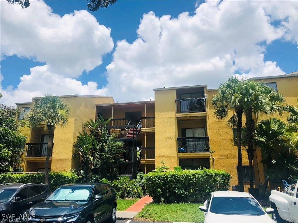 Fort Myers, FL 33916,2845 Winkler AVE #307