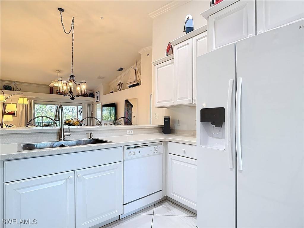 Fort Myers, FL 33966,10401 McArthur Palm LN #2525