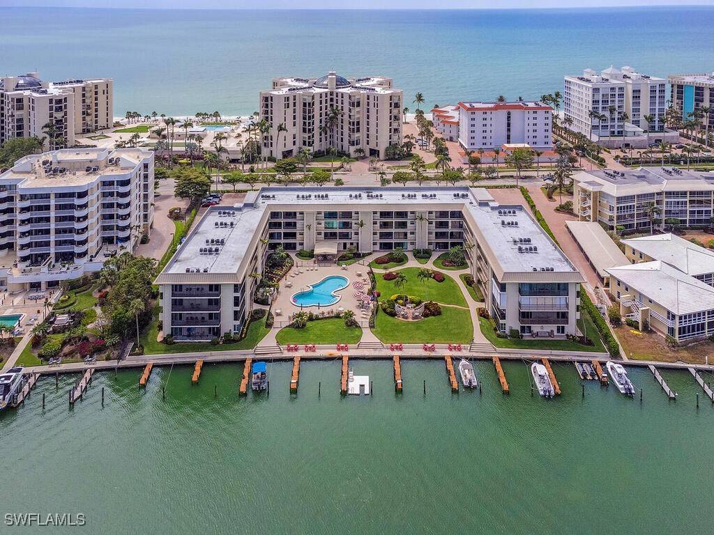 Naples, FL 34103,3200 Gulf Shore BLVD N #116