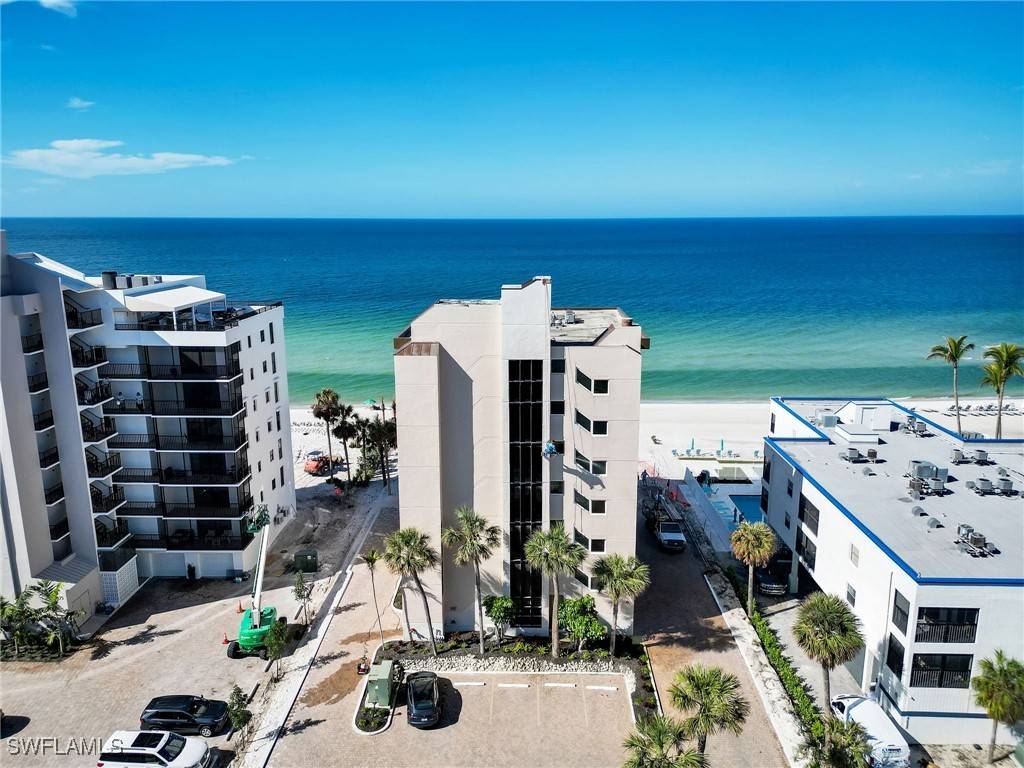 Naples, FL 34108,9415 Gulf Shore DR #602