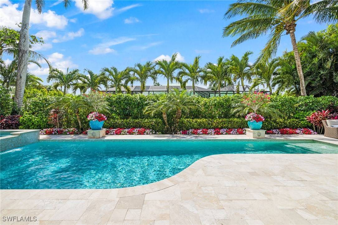 Naples, FL 34103,532 Pine Grove LN