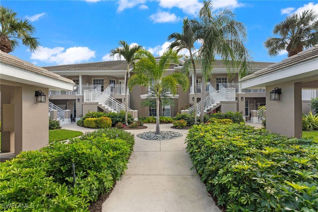 Naples, FL 34109,1940 Willow Bend CIR #201