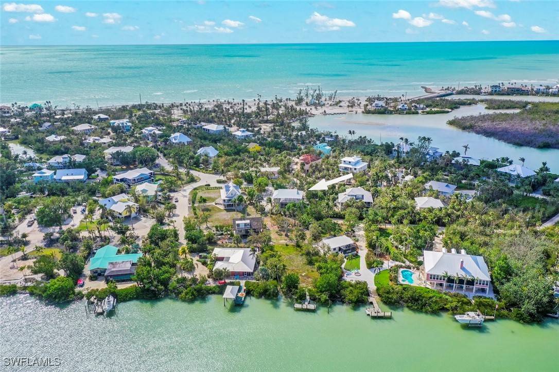 Sanibel, FL 33957,2596 Roosevelt PL