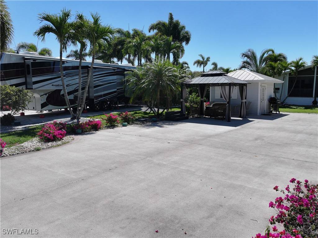 Fort Myers, FL 33905,10014 Parkwood DR