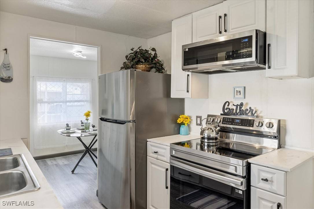 North Fort Myers, FL 33917,952 Days LN