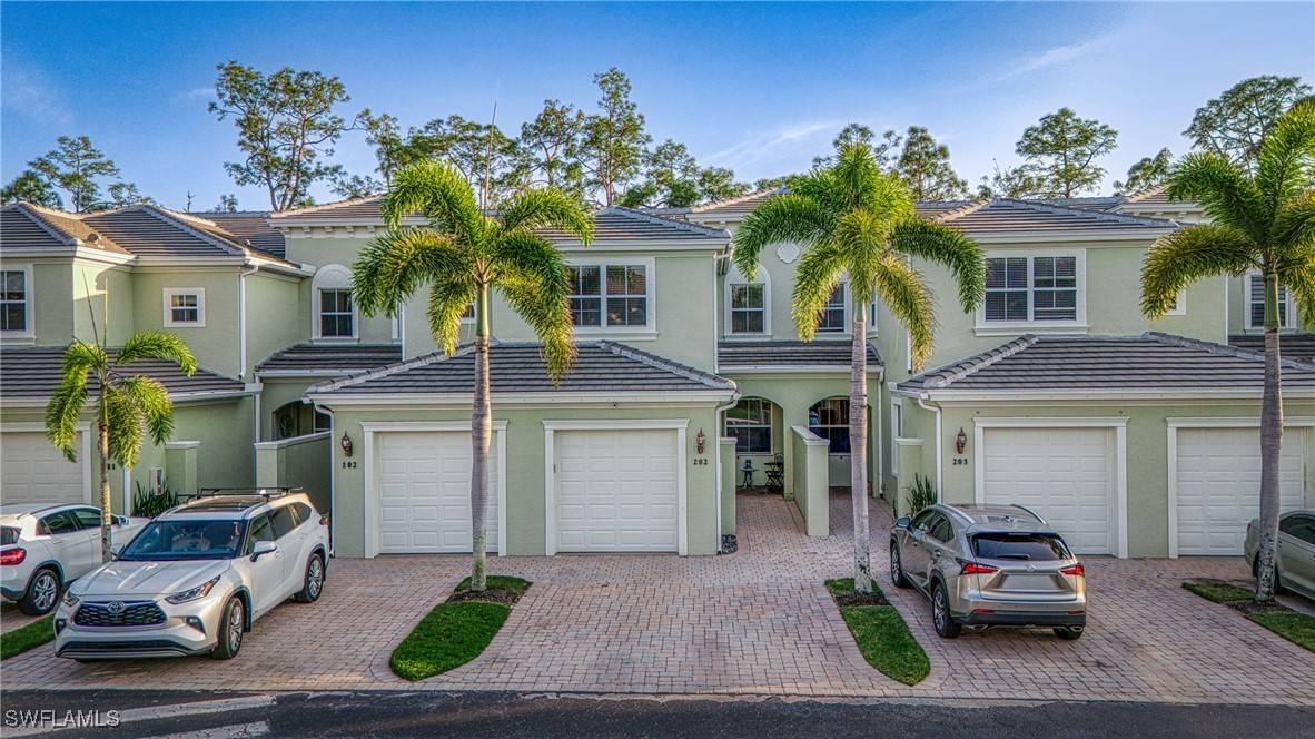 Naples, FL 34105,1345 Mariposa CIR #5-202
