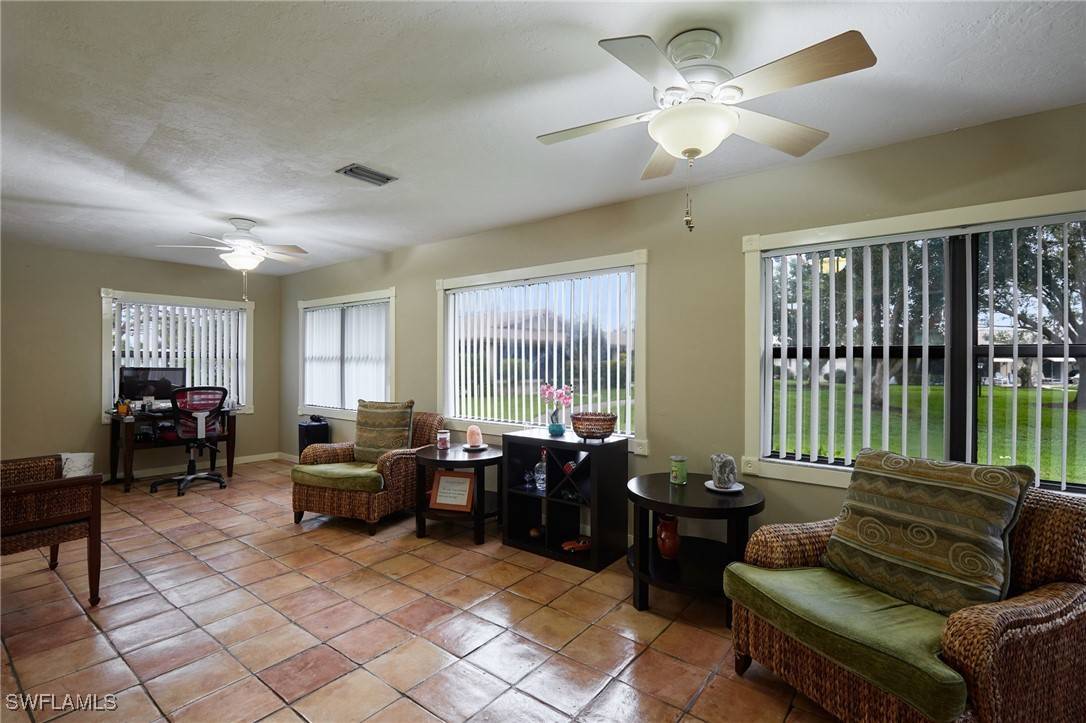 Fort Myers, FL 33919,5652 Bolla CT SE