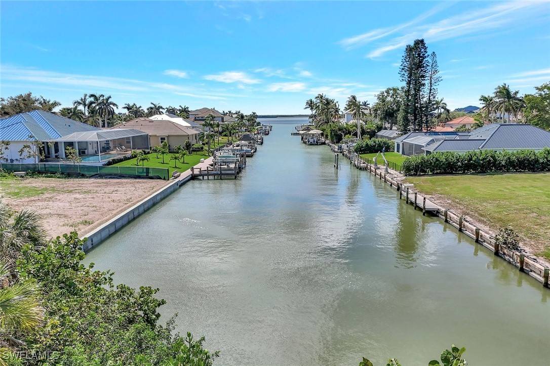 Marco Island, FL 34145,1929 INDIAN HILL ST
